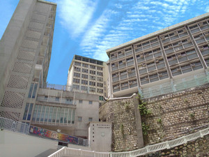 高主教書院